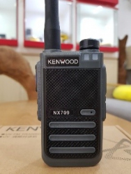 KENWOOD NX 709